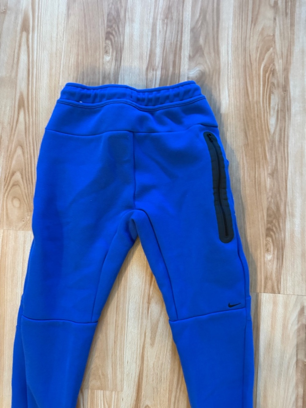 Youth Nike Tech Joggers - Picture 5 of 6